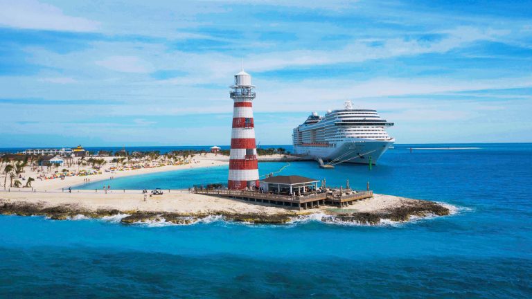 MSC Divina vuelve a navegar, en un itinerario que visita la exclusiva Isla privada de MSC