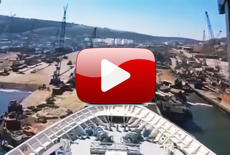 Video – Crucero de 73.192 toneladas embarranca en una playa