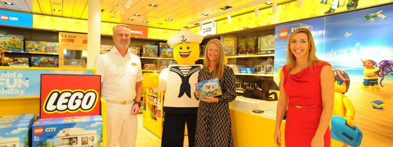 AIDA Cruises abre la primera tienda lego a bordo de un crucero