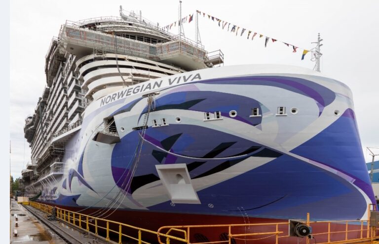 NORWEGIAN CRUISE LINE CELEBRA LA BOTADURA DEL NORWEGIAN VIVA