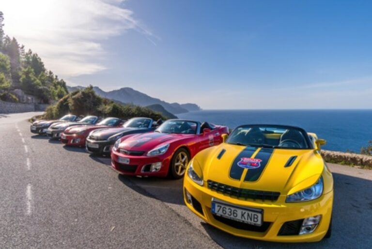 Explora Mallorca a lo Grande: El Mejor Tour para Cruceristas en Coche Deportivo Cabrio