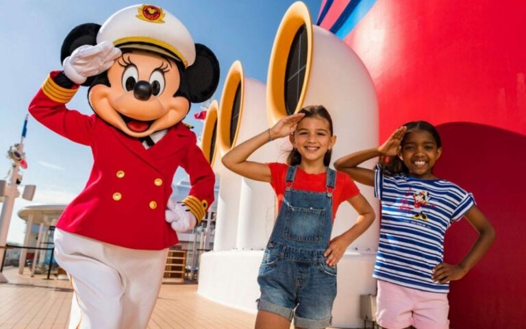 Guía completa para familias: Viajar en crucero con bebés y niños pequeños